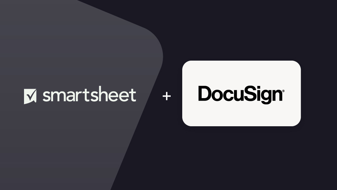 Smartsheet和Docusign徽标之间有一个附加的符号