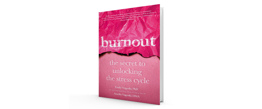 《精疲力竭:解开压力循环的秘密》一书的两种粉色封面